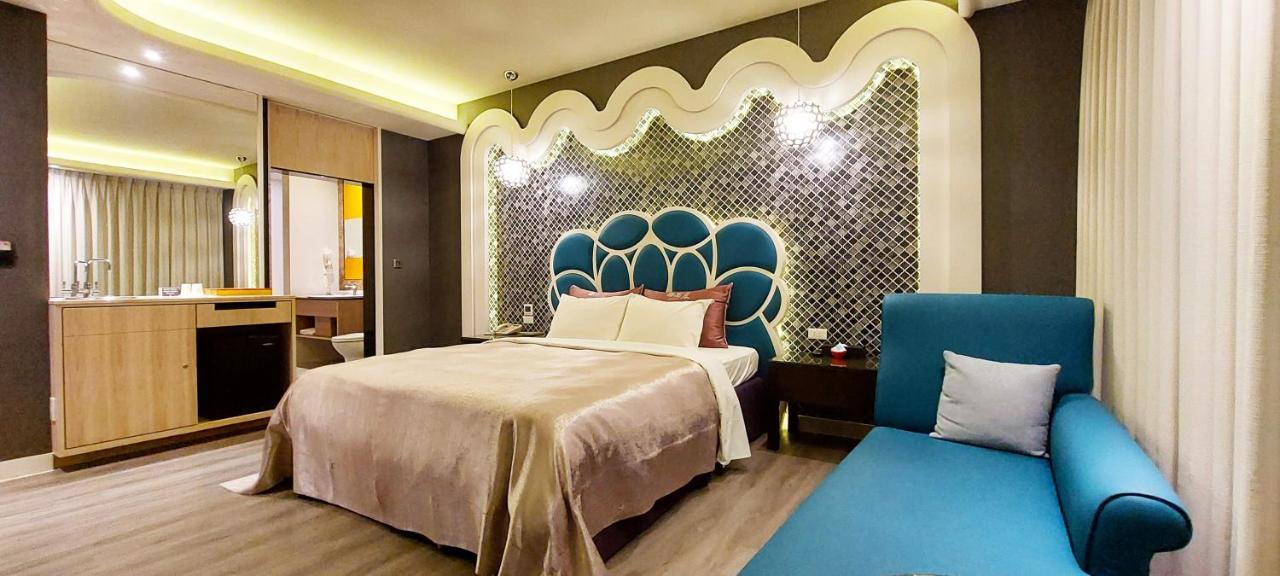 Song Xia Motel Taichung Eksteriør billede
