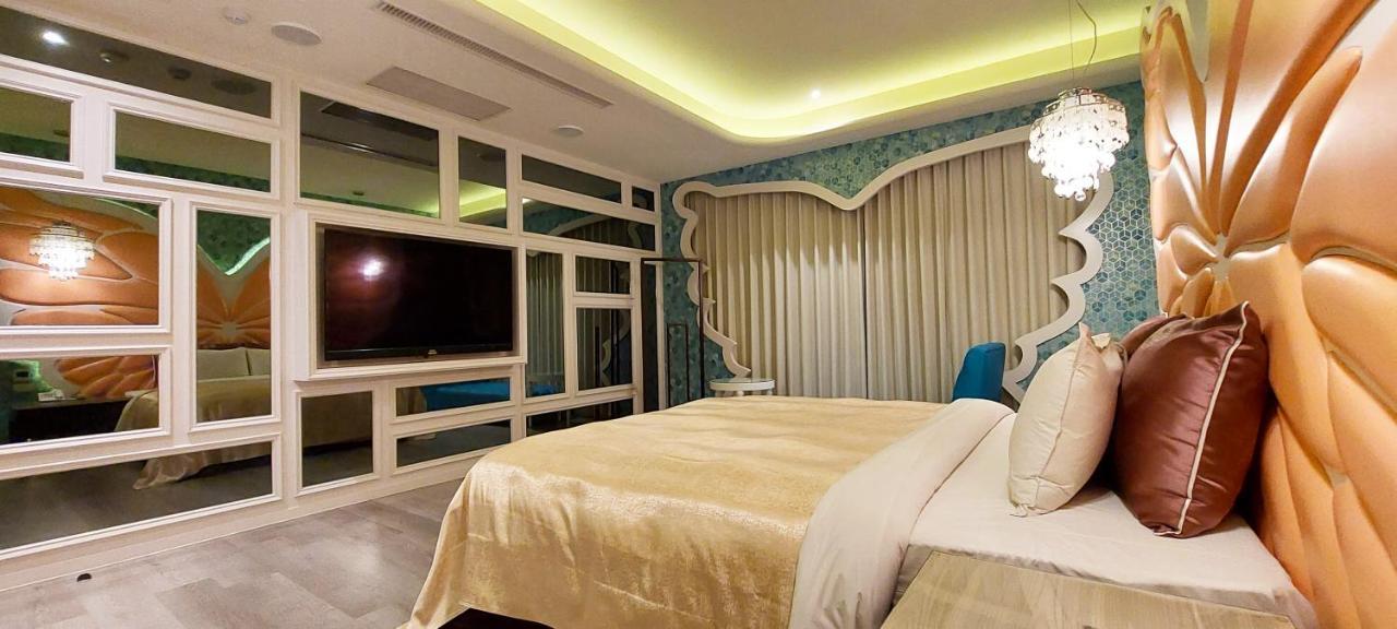 Song Xia Motel Taichung Eksteriør billede