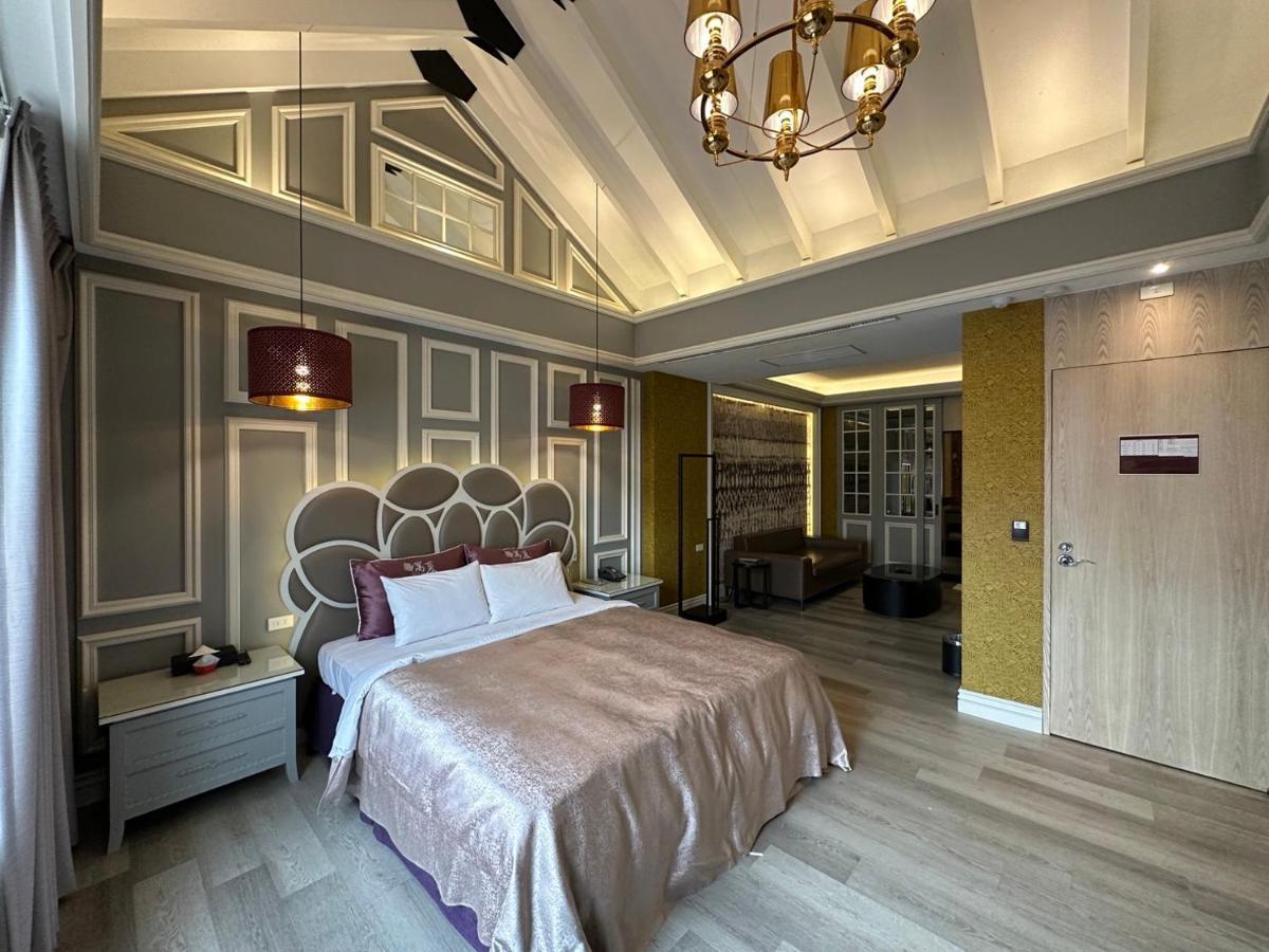 Song Xia Motel Taichung Eksteriør billede
