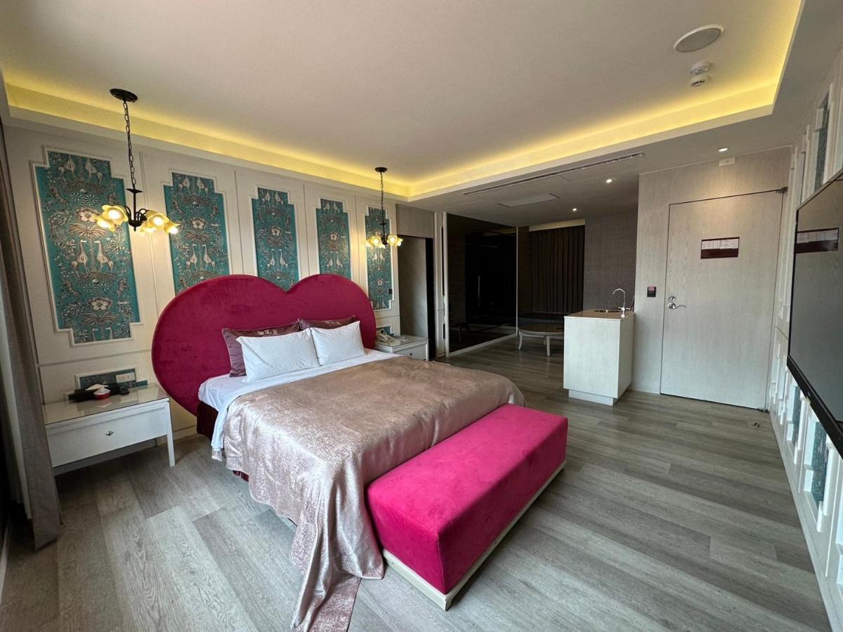 Song Xia Motel Taichung Eksteriør billede