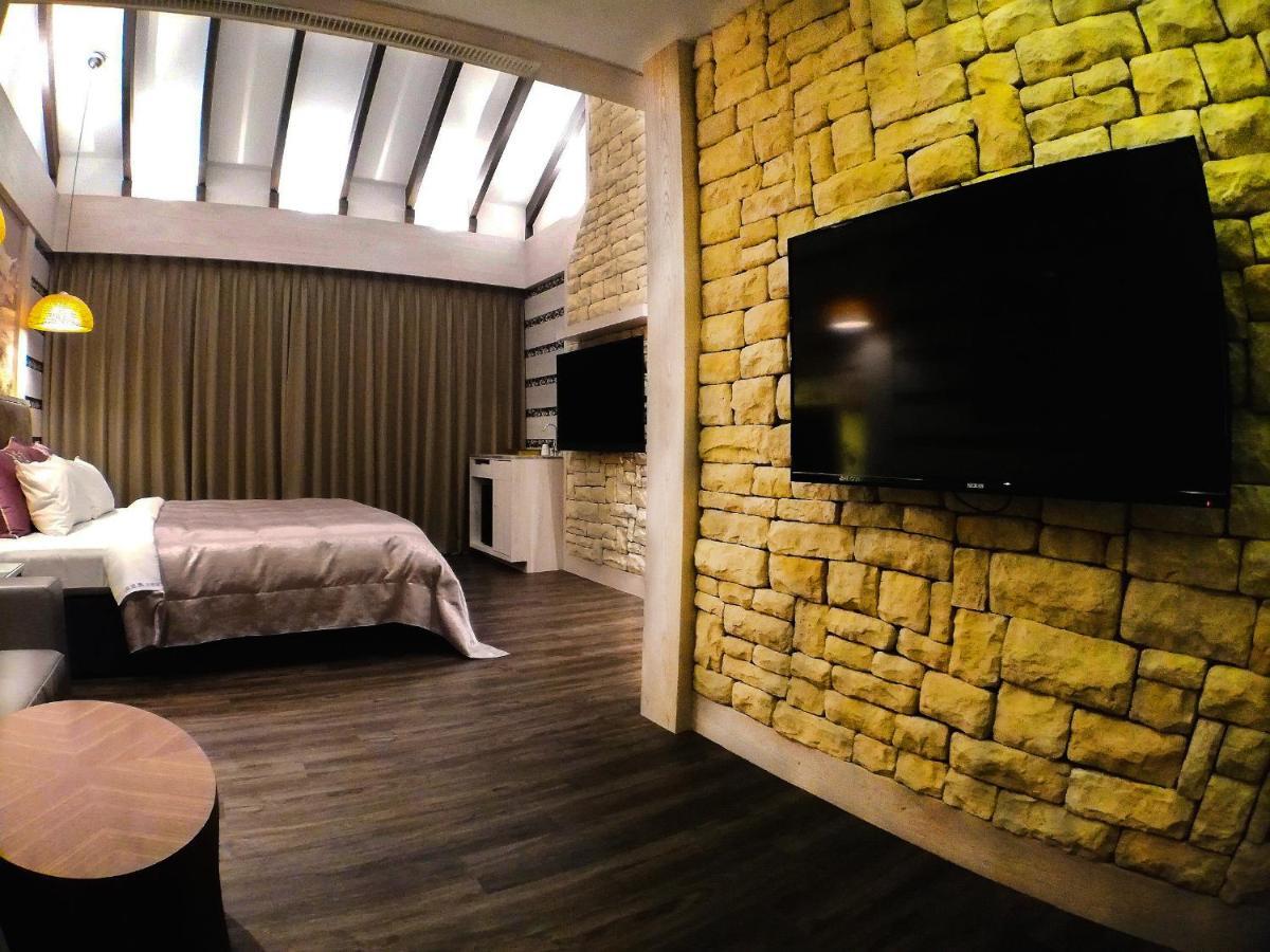 Song Xia Motel Taichung Eksteriør billede