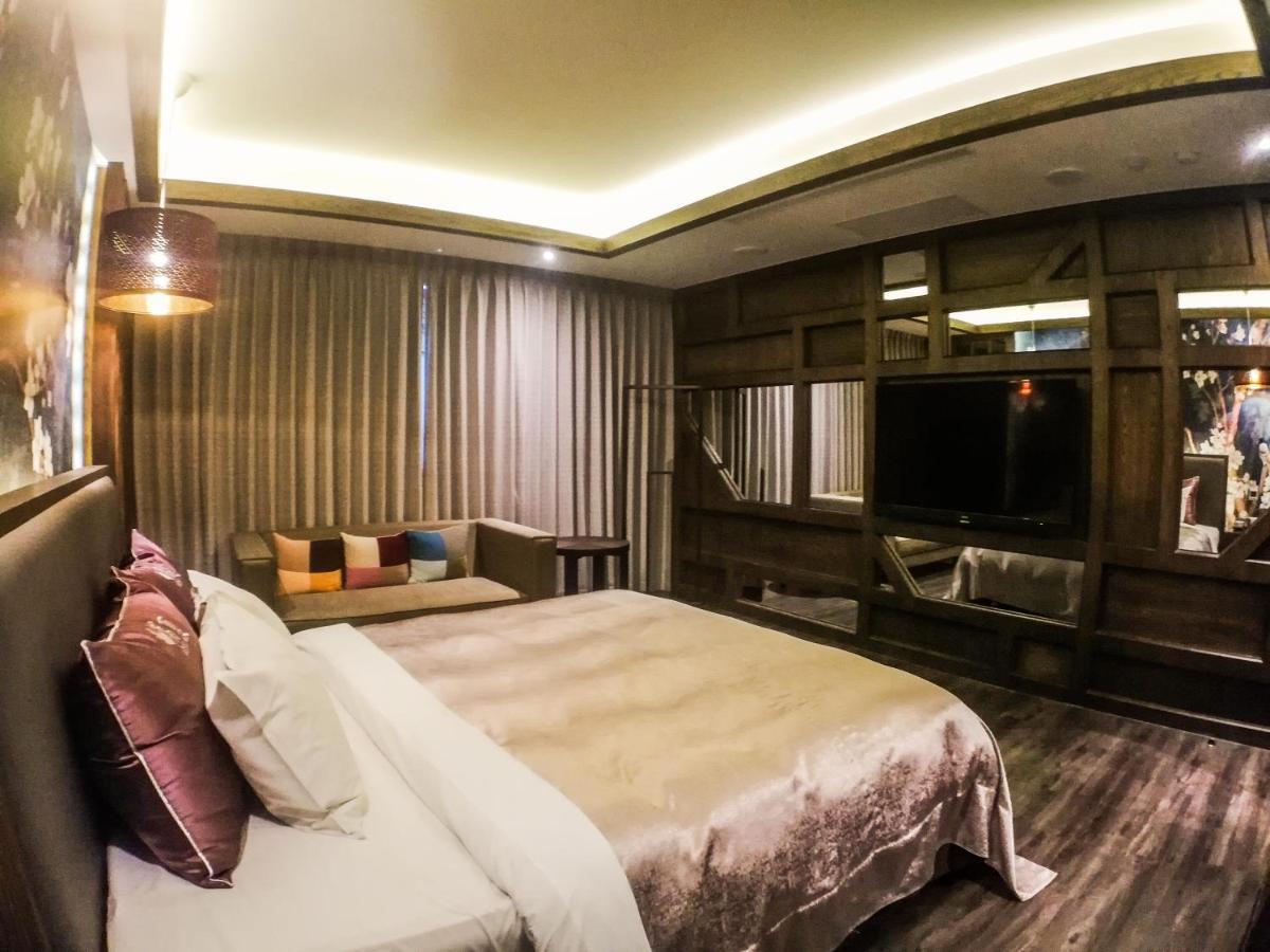 Song Xia Motel Taichung Eksteriør billede